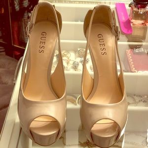 Guess nude platform pumps